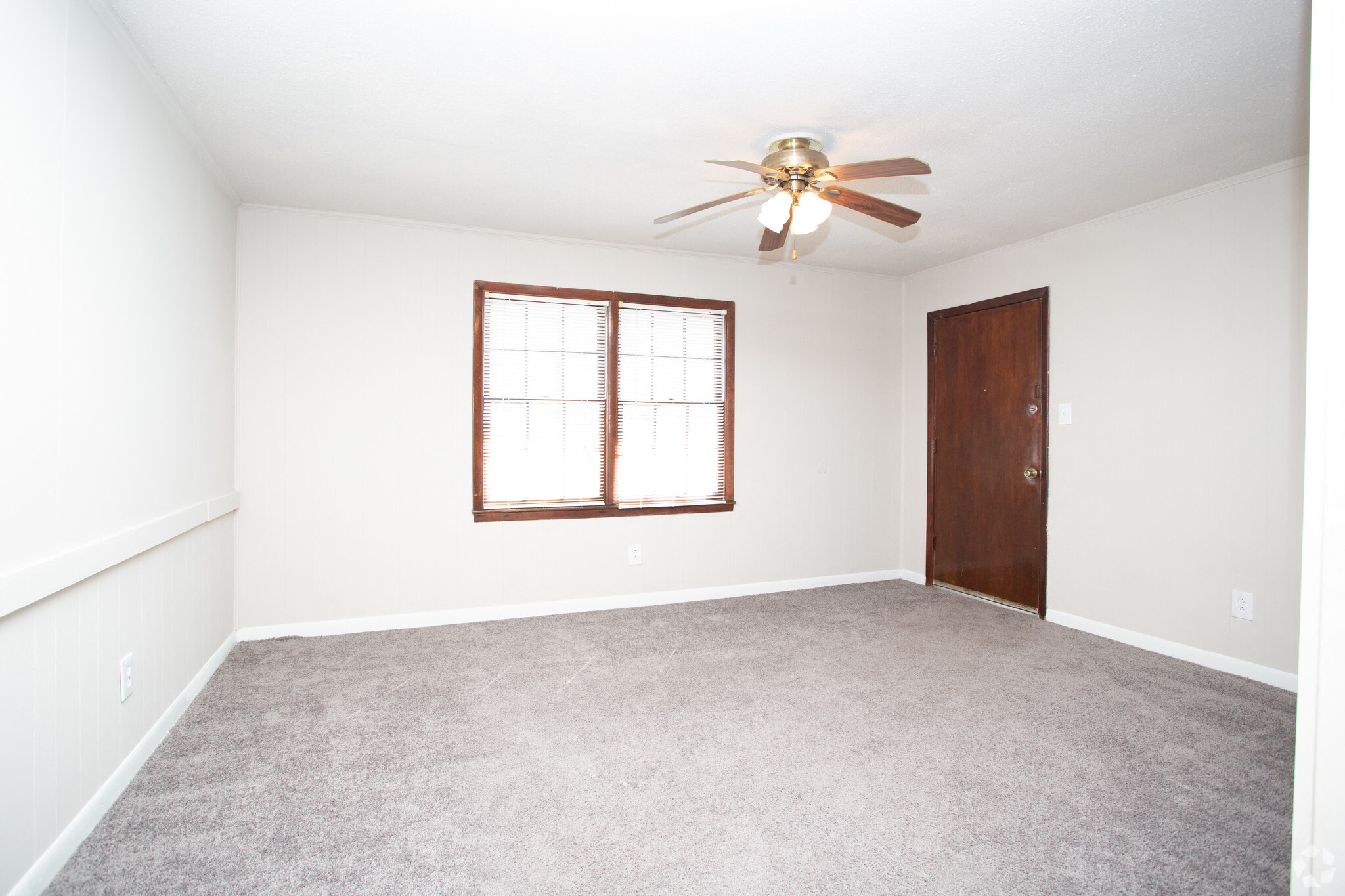 Osprey Cove North Apartments, 118 Broadhurst Rd, 511, Jacksonville, NC